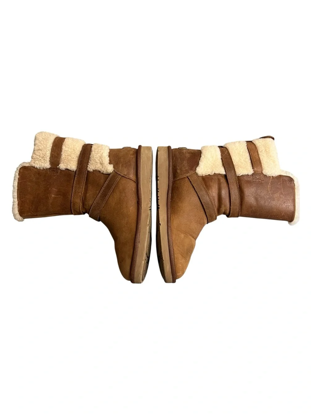 UGG Australia Becket Shearling Buckle Boots Chestnut Brown Women’s Size 8